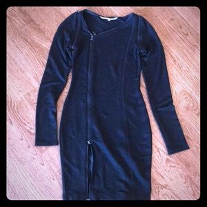 Very sexy black zipper dress!